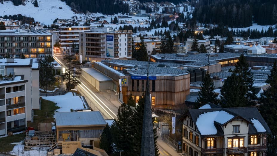 Image of Davos covered in snow